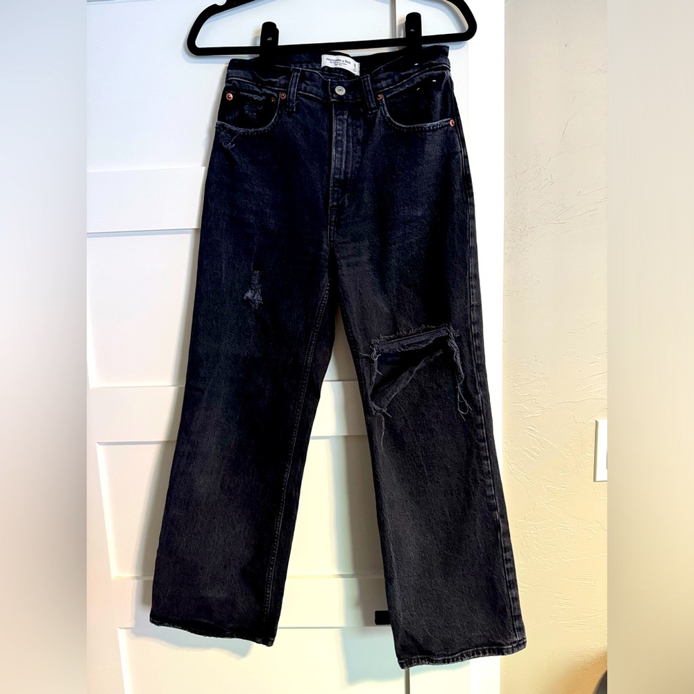 Abercrombie Relaxed High Rise Size 26 extra short
